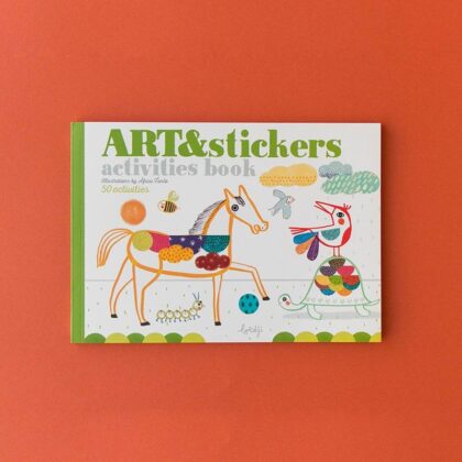 Art and Stickers Activities' Book