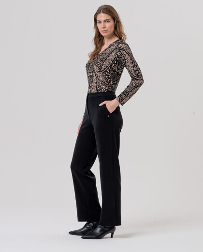 556BAMU516_00-1.jpg